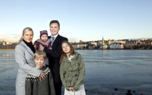 Kjartan og fjölskylda Kjartan og fjölskylda